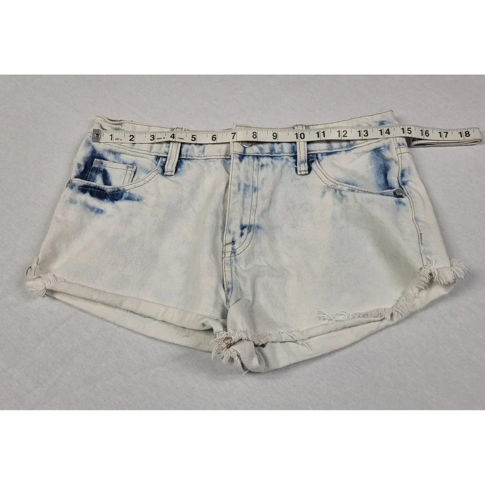 Mossimo High-Rise Short Short White Acid-Wash Denim Shorts Women's Size 6/28